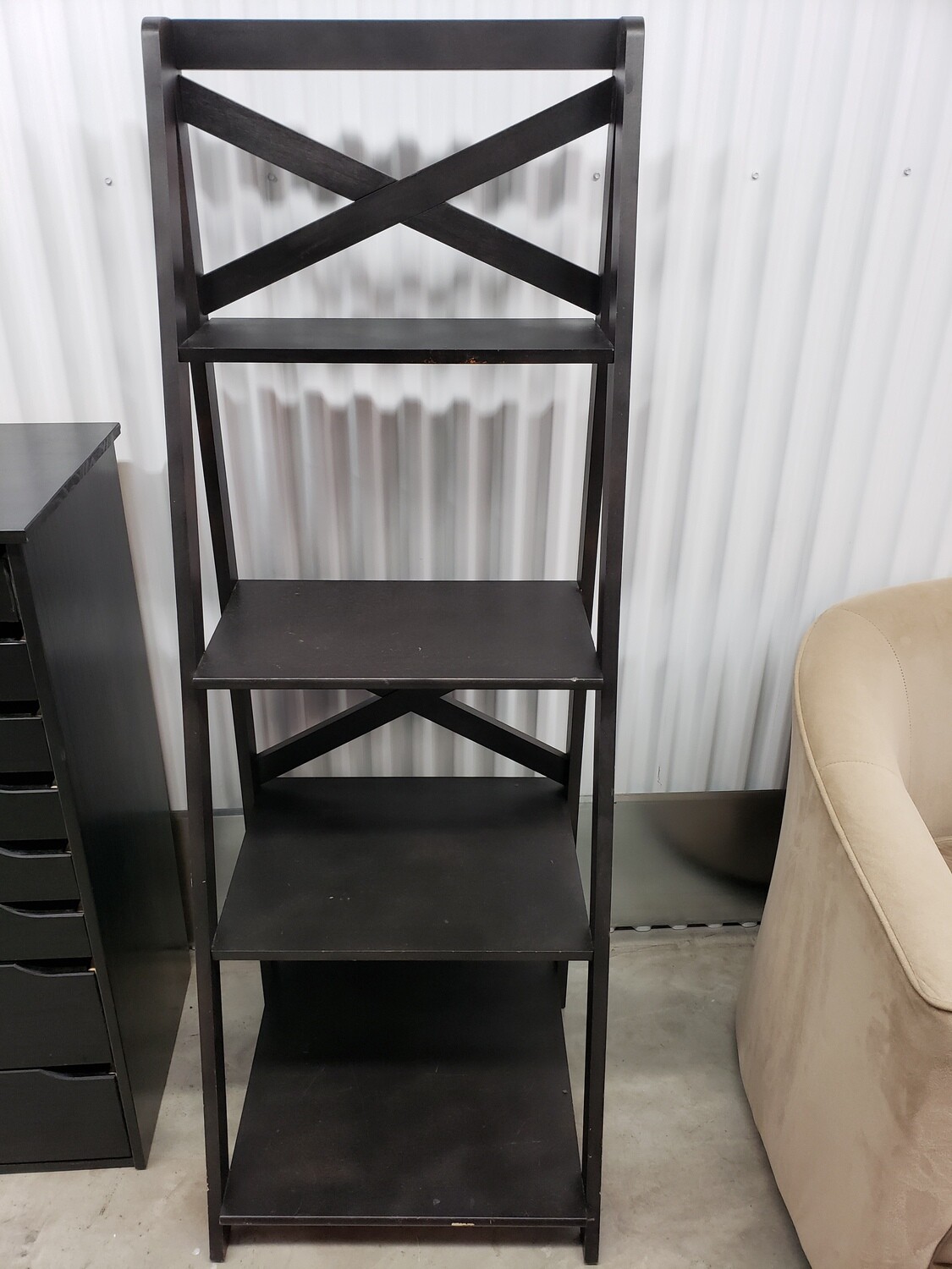 20" Black Ladder Bookshelf 2324