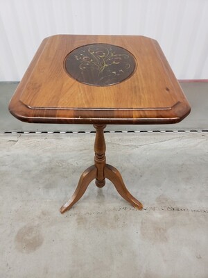 Tilt-top Table with vintage look #2213