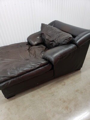 Oversized Leather Chair / Chaise Lounge #1365