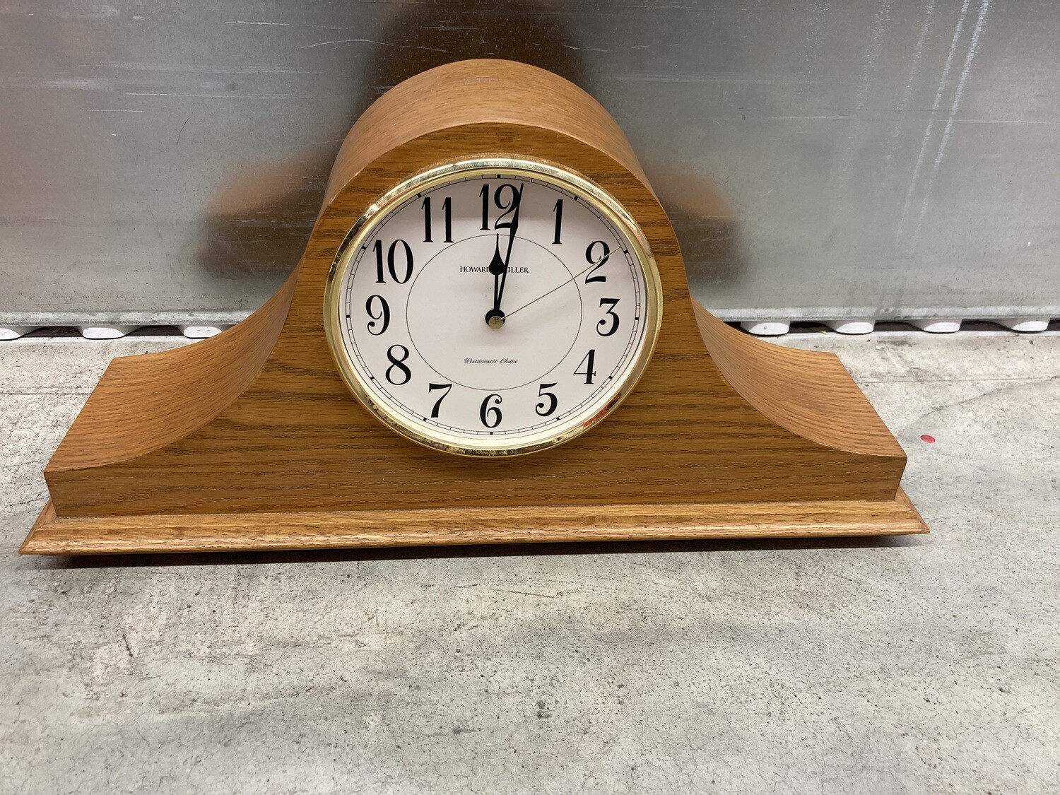 Howard Miller Chiming Mantle Clock #2314