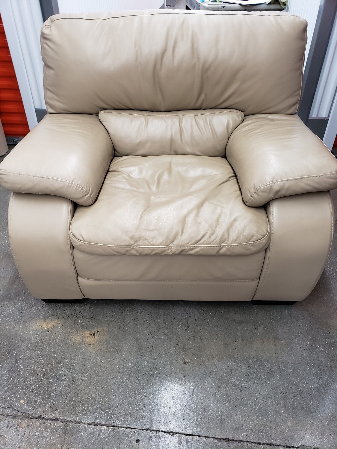 Tan Leather-like Oversized Armchair #1268