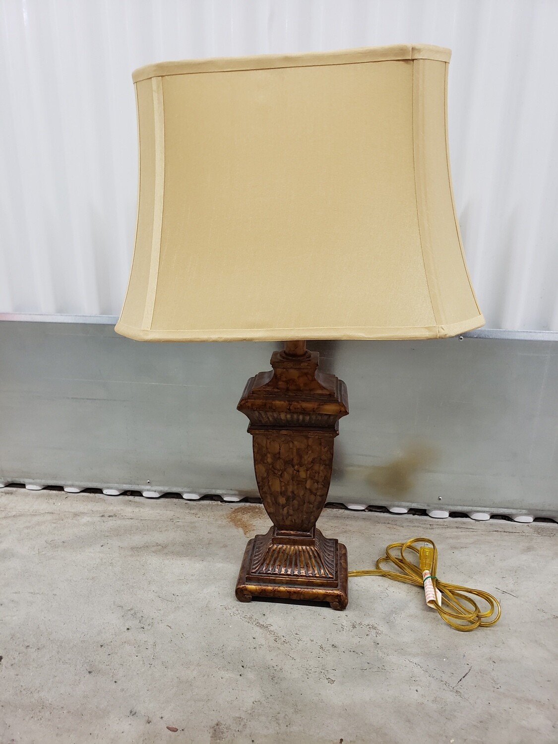 Table Lamp 24", ornate base #2314