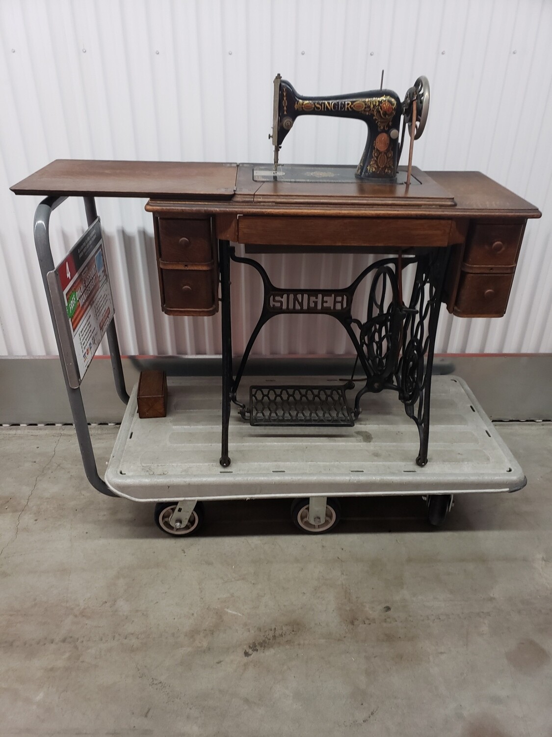 Antique Singer Treadle Sewing Machine #2009