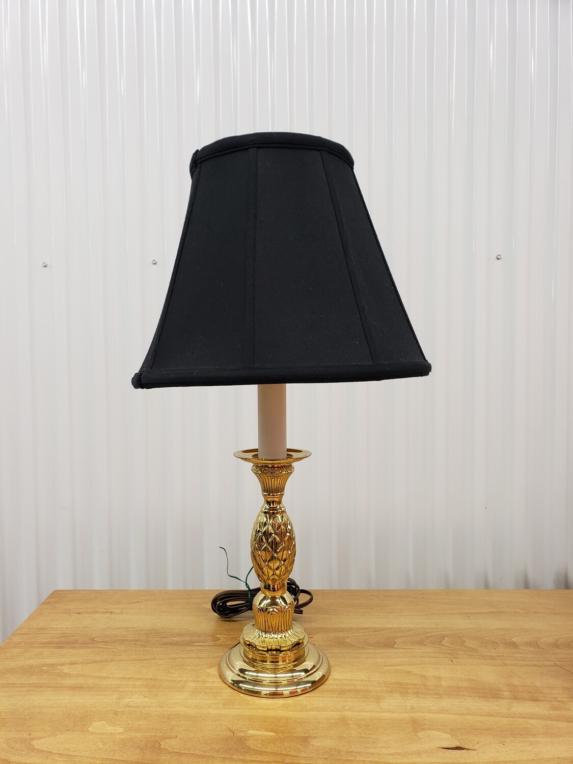 Table Lamp with Gold Pineapple Base #2009