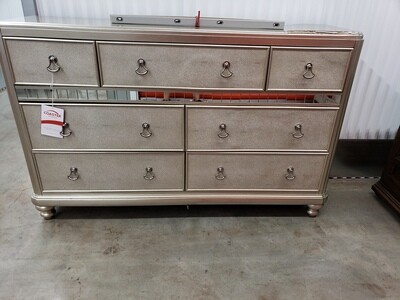7-drawer Mirrored Dresser, NEW but damaged #2324