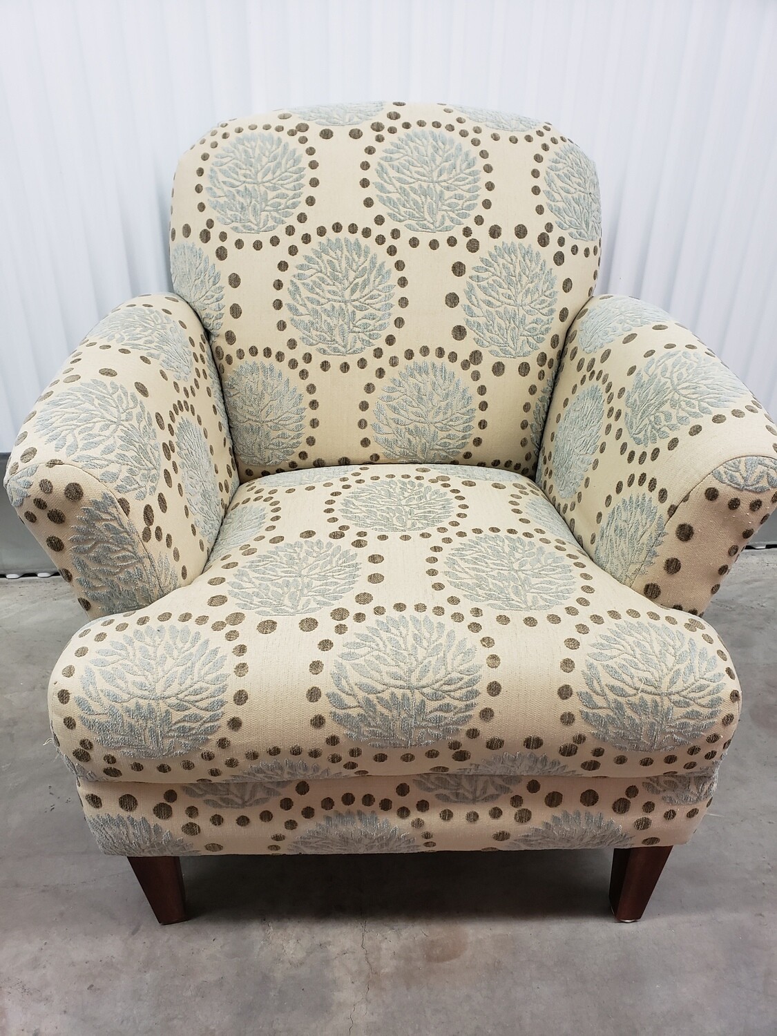 Klaussner Arm Chair, small hole on back #2114