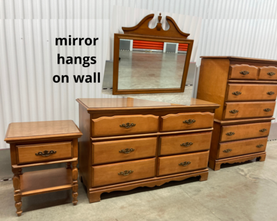 4-piece Vintage Maple Dresser Set #2009