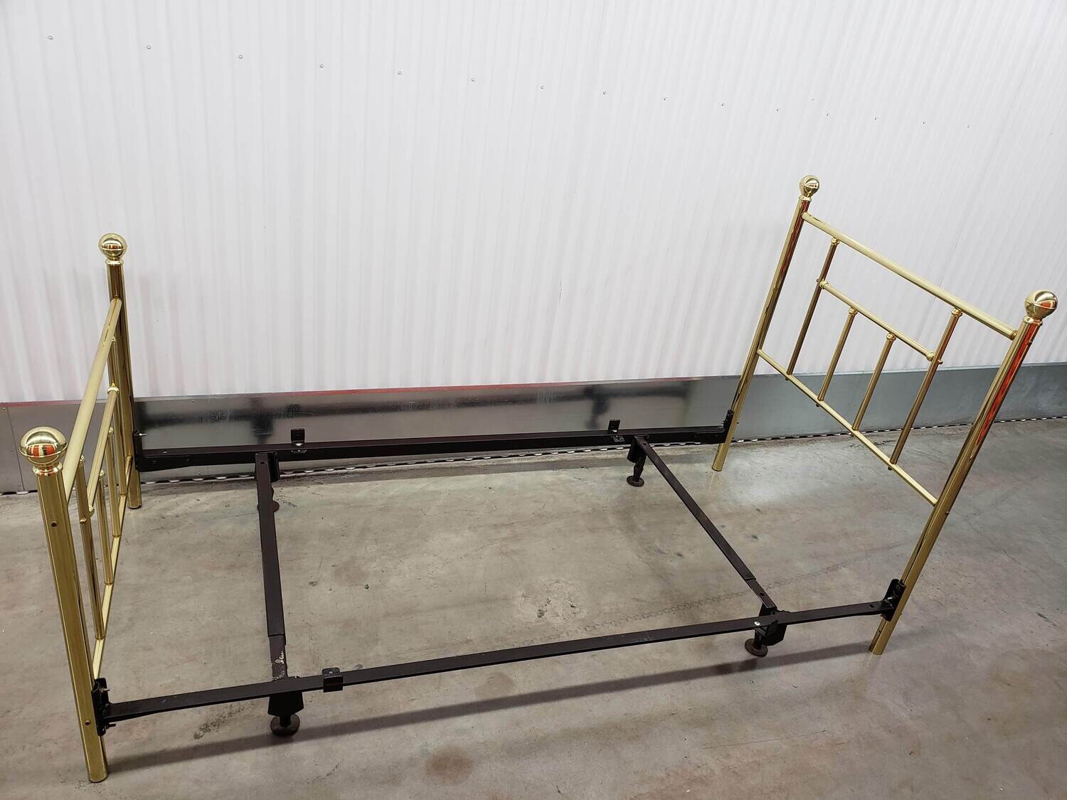 "Dresher" Brass Twin Bed Frame #2118