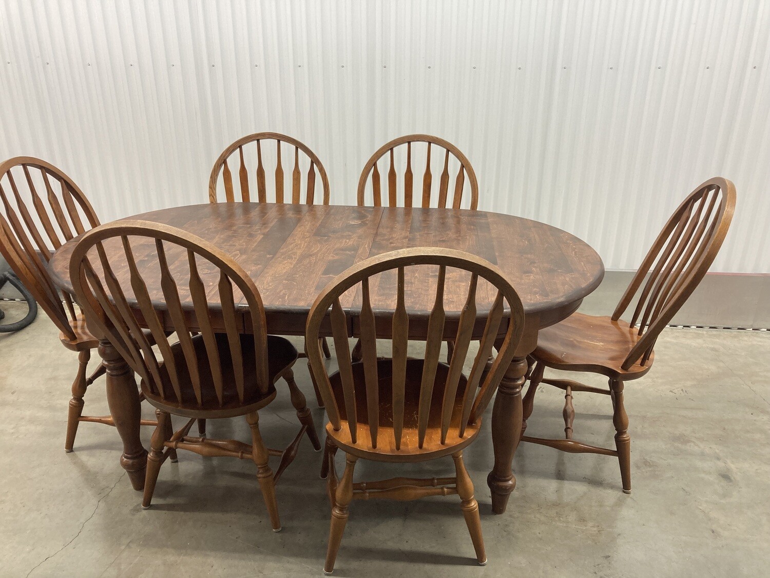 Kitchen Table w/6 chairs #2324