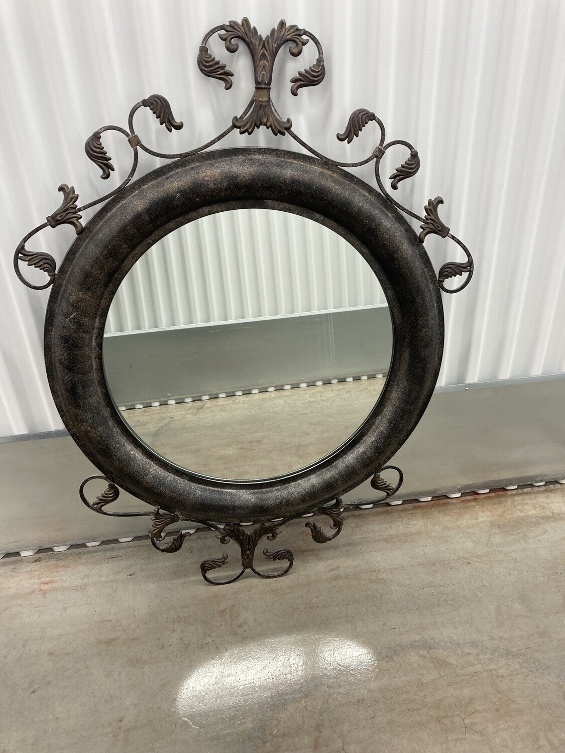Mirror: Round Metal with vines #2314