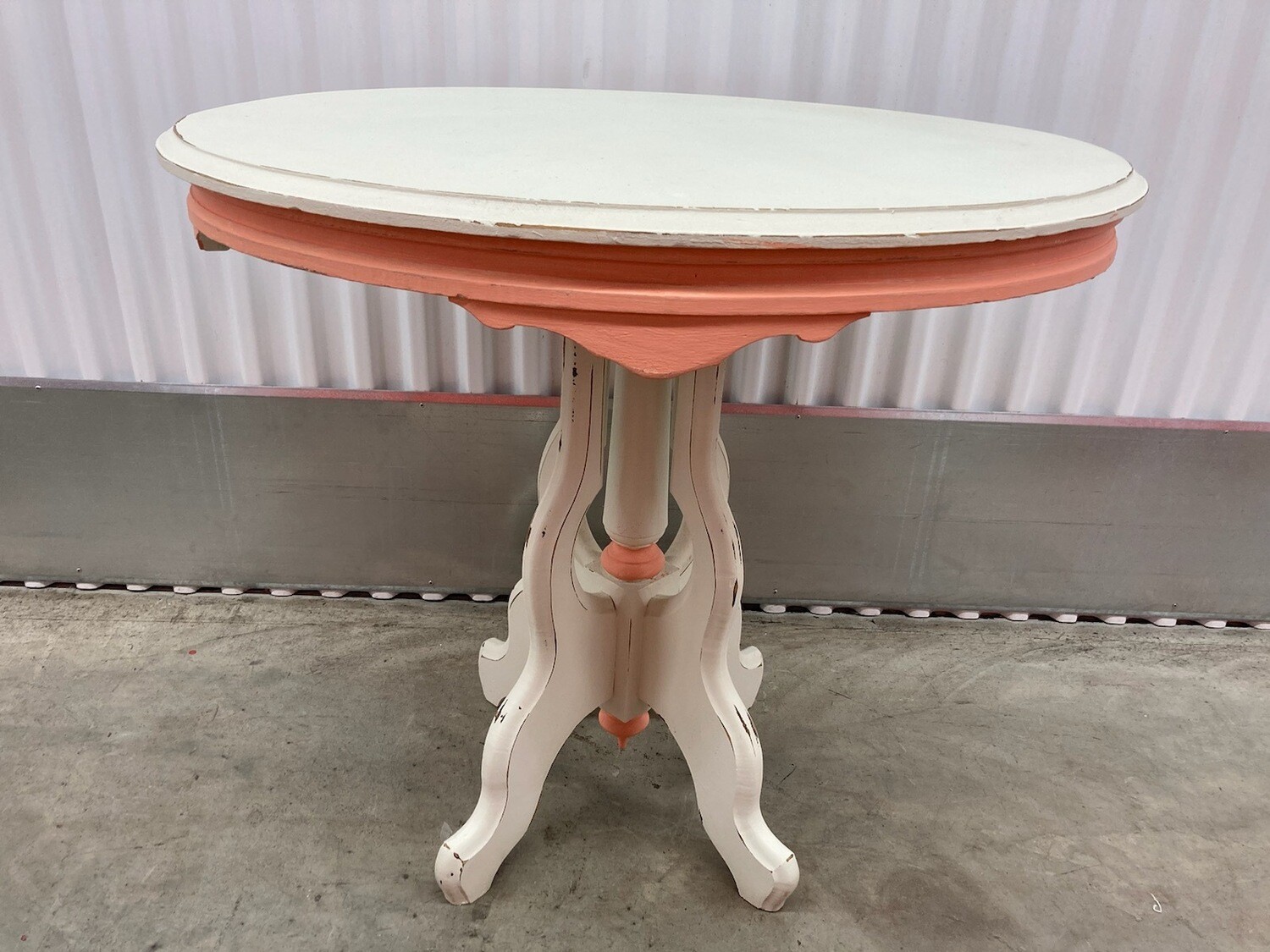 Cute Oval Antique Accent Table, painted, distressed #2114