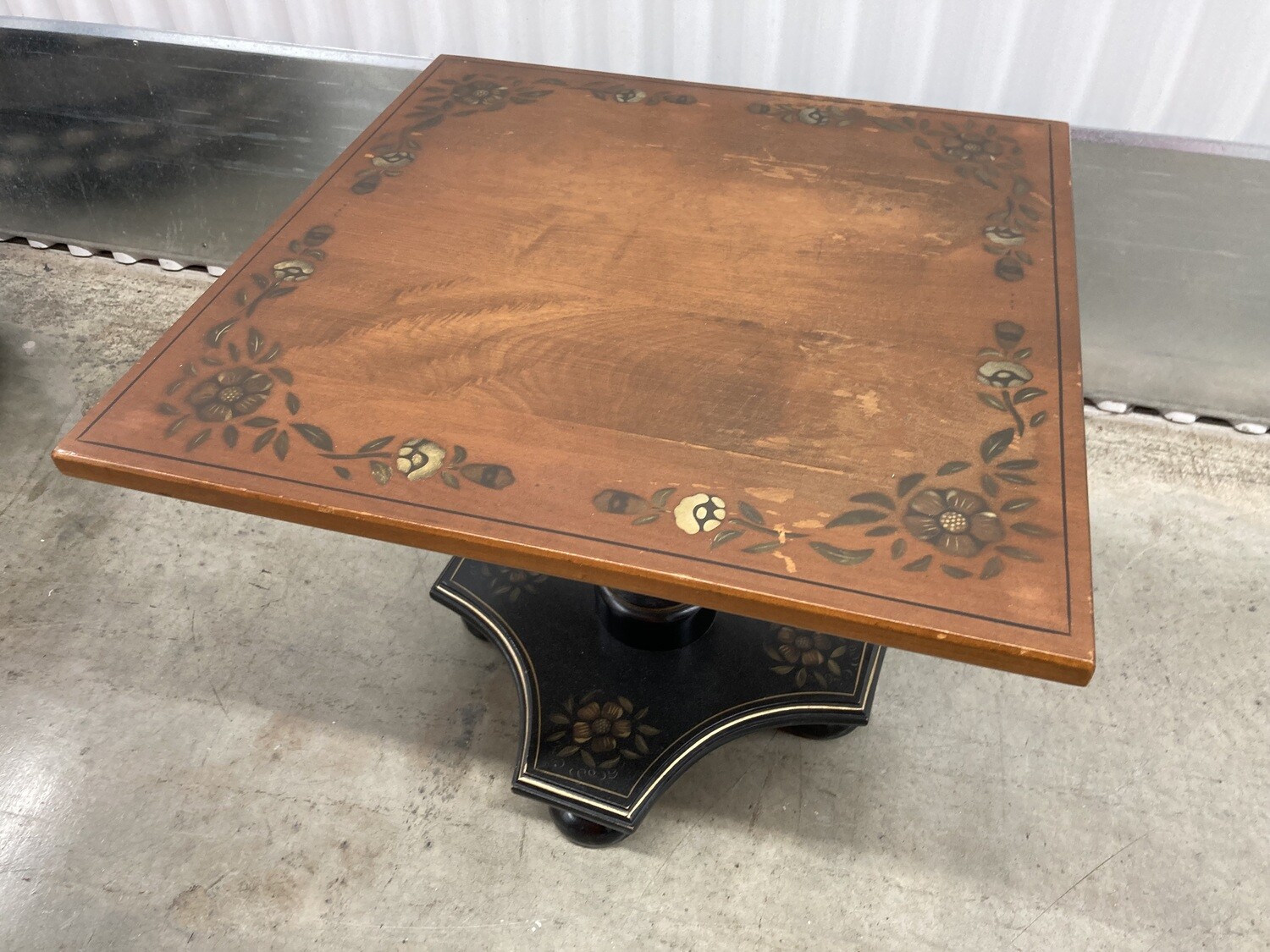 Ethan Allen Accent Pedestal Table, vintage look #2114