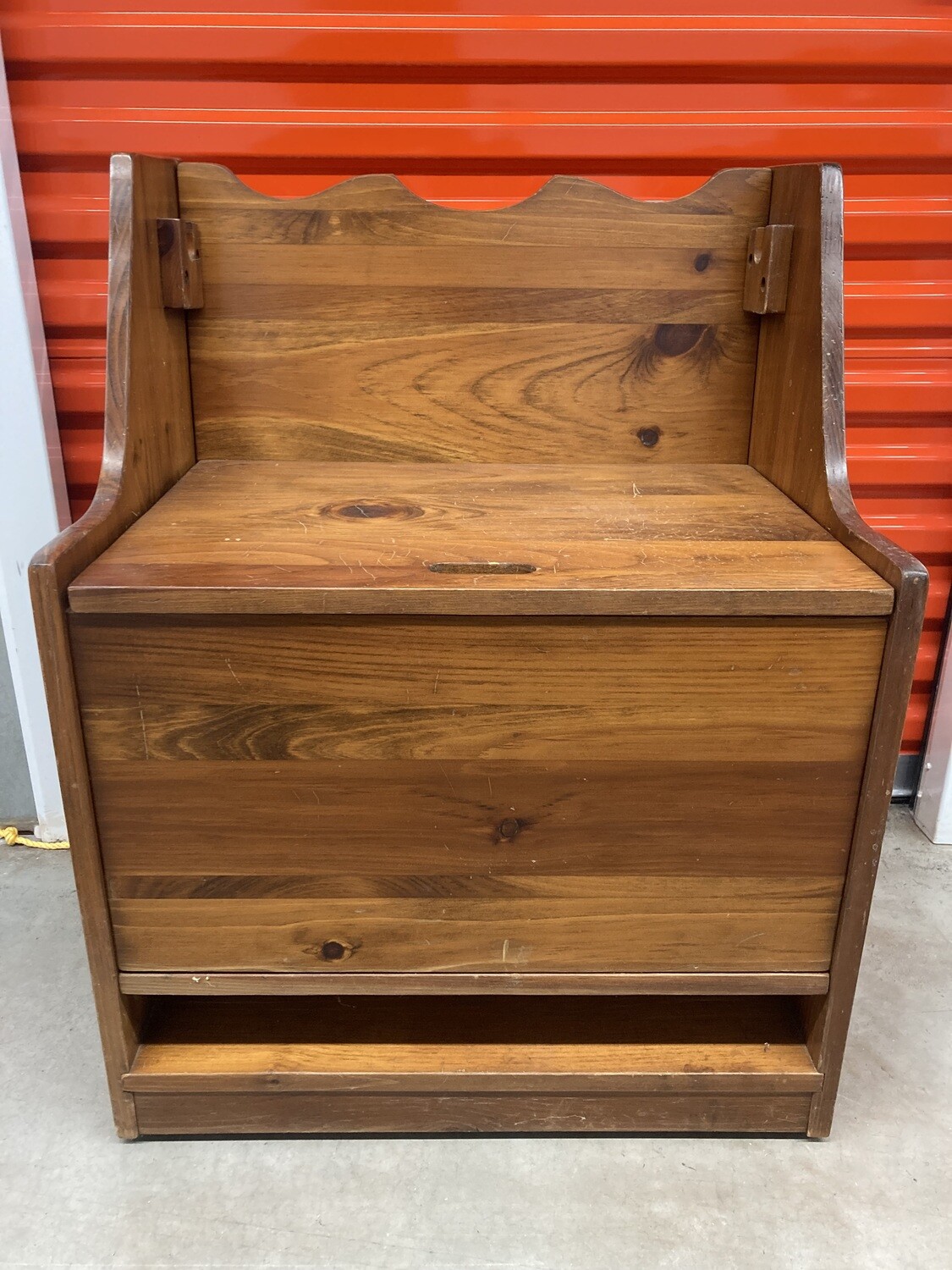 Adorable, Portable Knotty Pine Storage Bench #2103