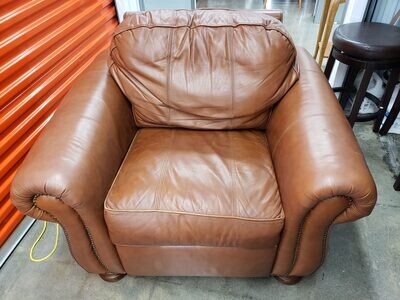 Thomasville Leather Recliner, small seam separation (1268)