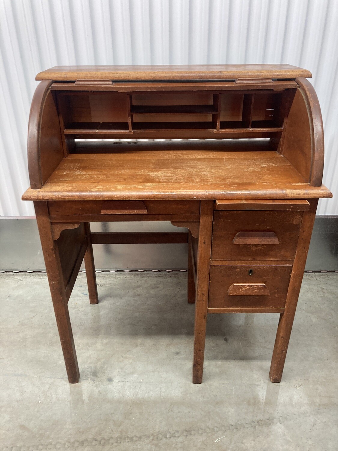 Small Vintage Rolltop Desk, needs update! 2114