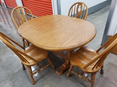 Oak double pedestal Kitchen Table w/ 4 Chairs #1149