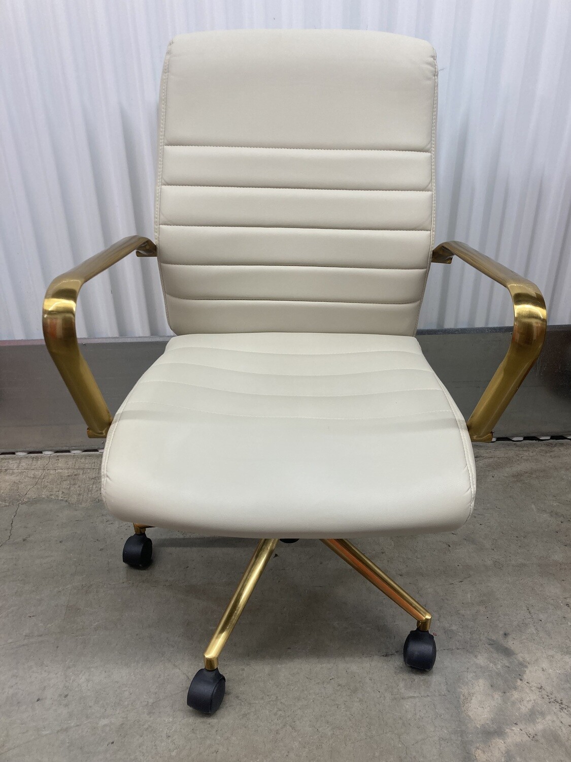 Cream-color Leather Office Chair, nice! #2118