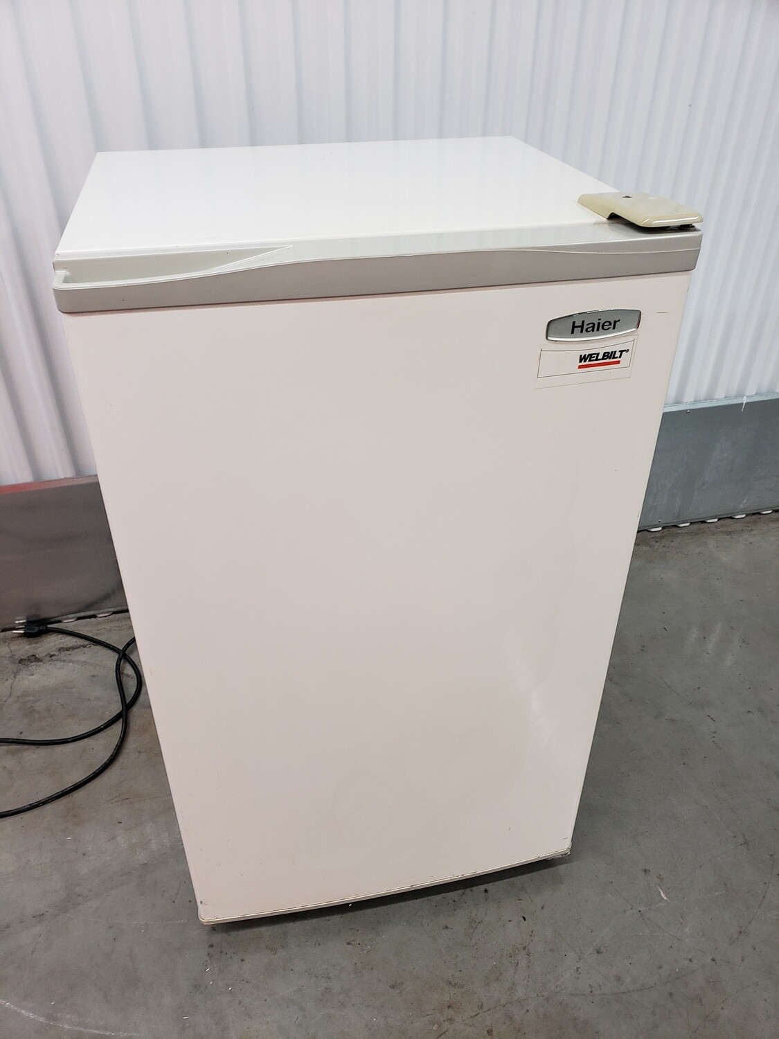 Haier "Welbilt" Mini Fridge 2103