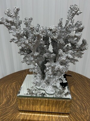 Like new! Nicole Miller Home Coral Sculpture on mirrored box #2314
