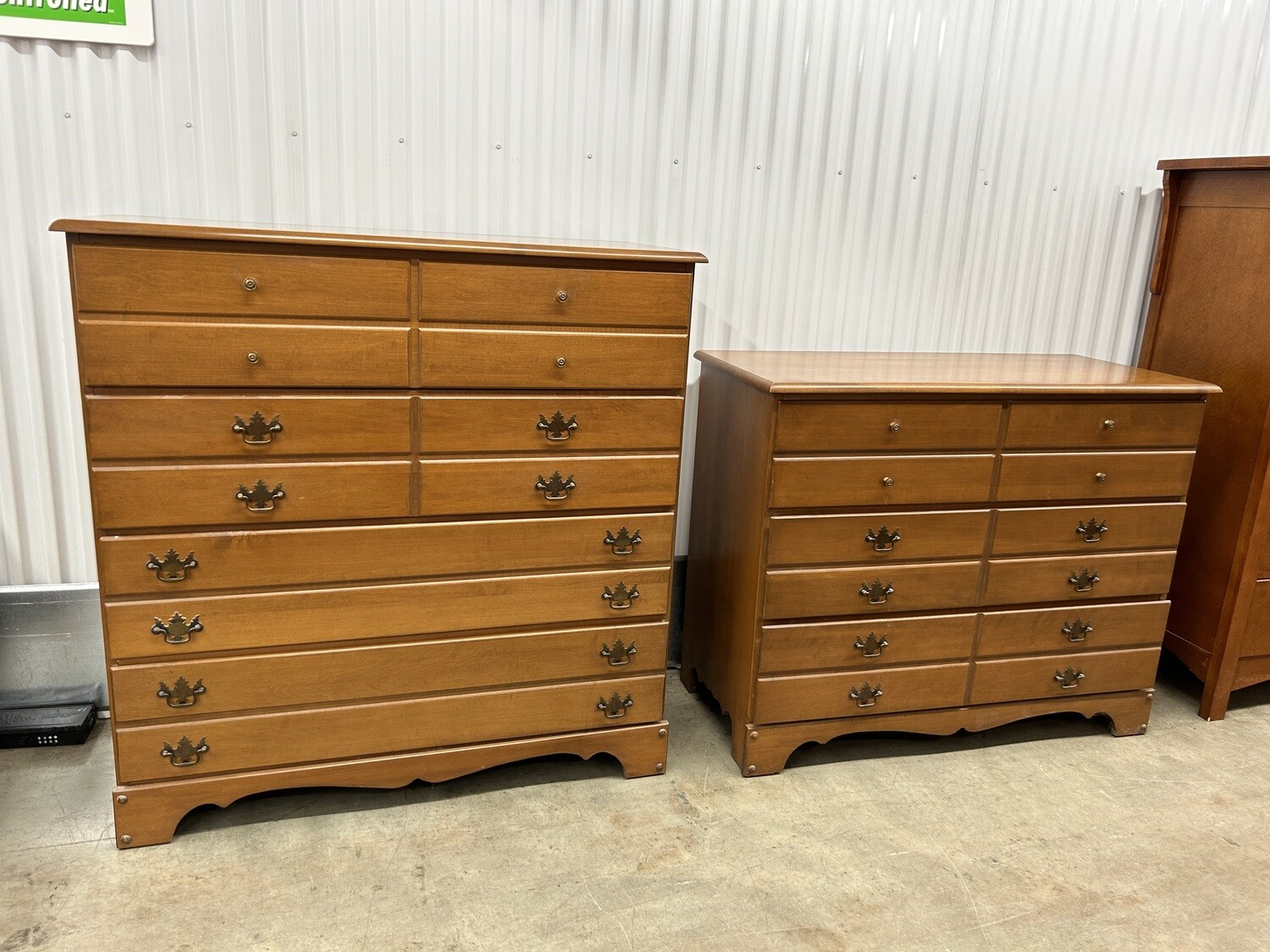Vintage Matching Maple Dressers, nice condition! #1048