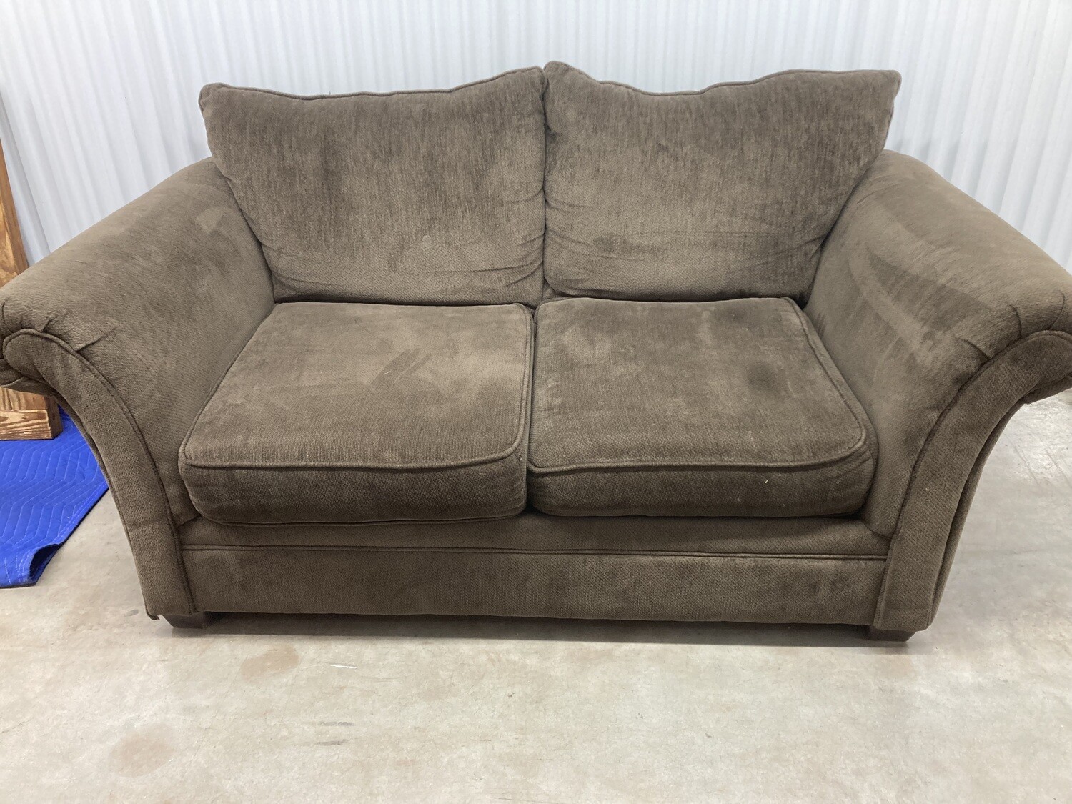 Brown Loveseat #2118 - to family Oct 2023