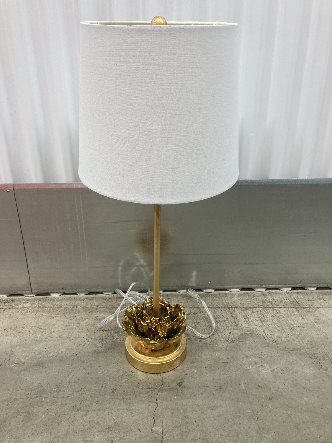 Table Lamp, Gold Sculpted Rose Base #2103 ** 6 mos. to sell, clearance
