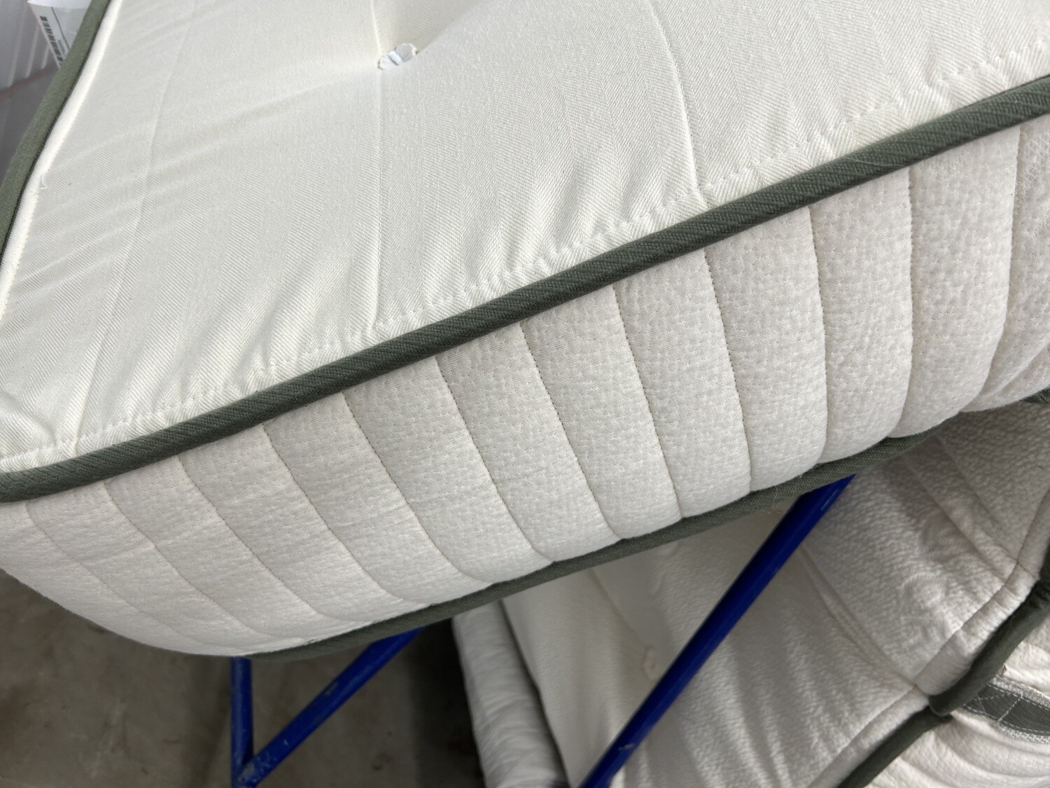 Avocado QUEEN ALL LATEX Trial Mattress (QN0500) 2212