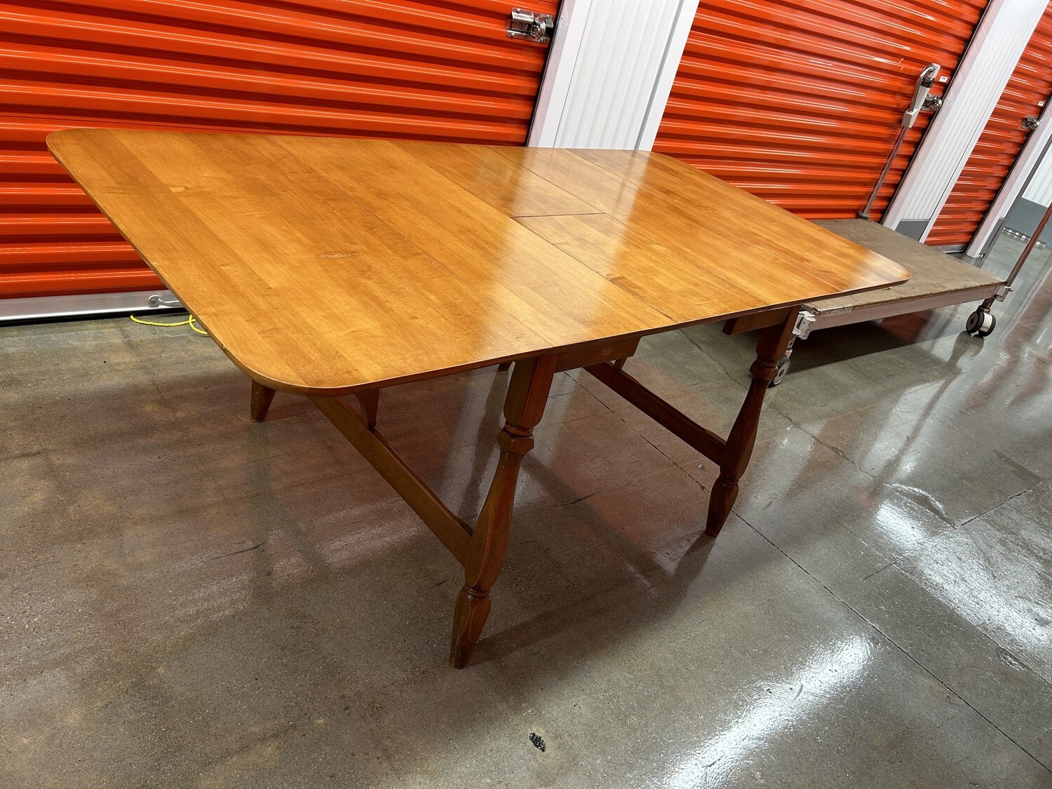 Beautiful Vintage Maple Drop Leaf Dining Table 2170