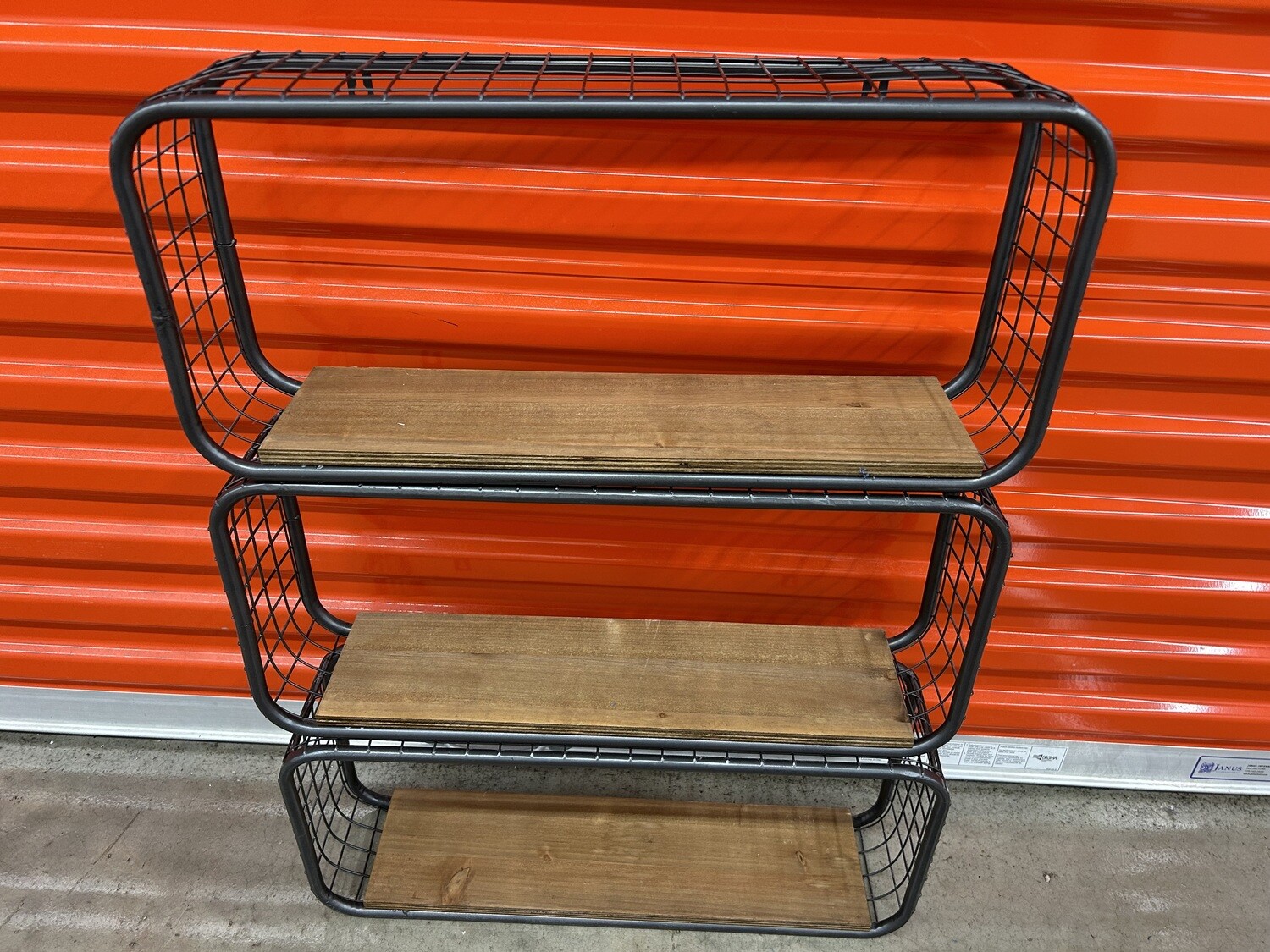 Set of 3 Gray Metal Grid Wall-mounted Shelves #2314