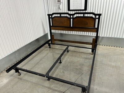 Vintage Thomasville Queen/Full bed frame #2170