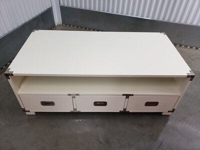 White "trunk-look" Coffee Table #2133