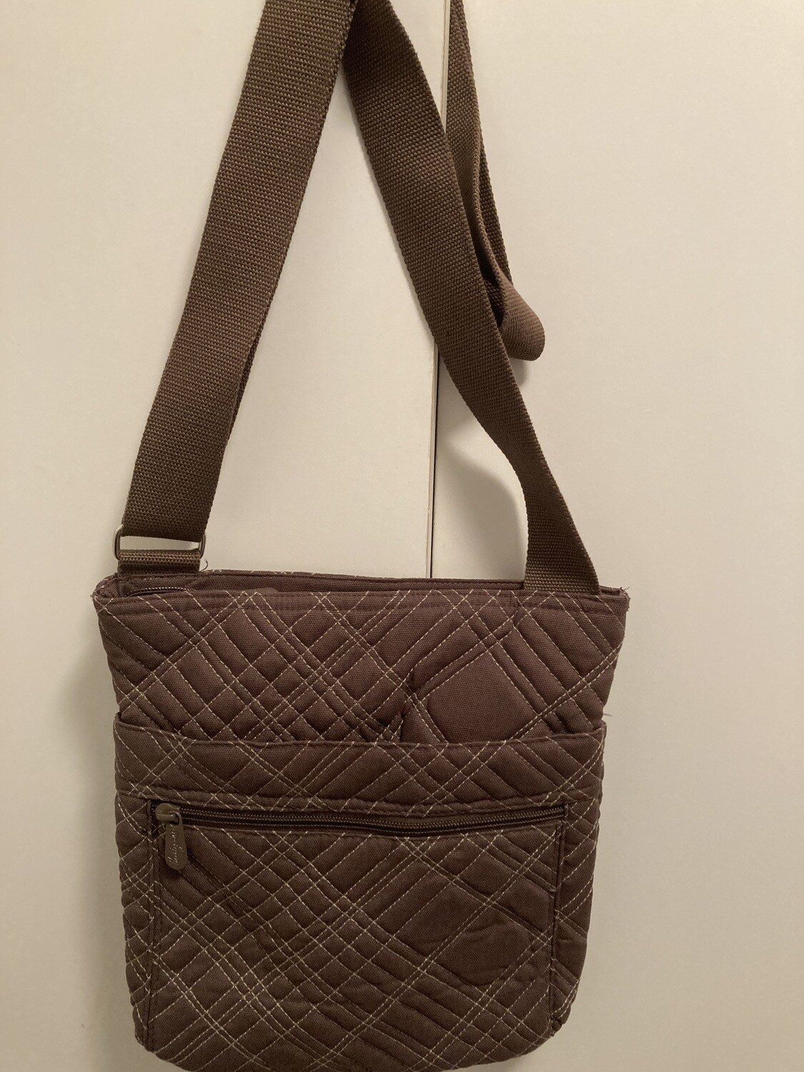Like new! "thirty-one" brown purse (HB46) #2314