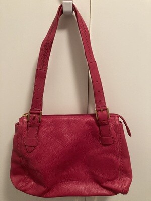 Like new! Stone Mountain red purse (HB81) #2314