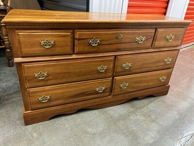 7-drawer Long Dresser, oak finish #1046