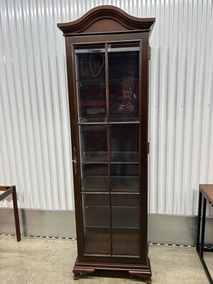 Lighted Curio Cabinet, nice condition! #2118