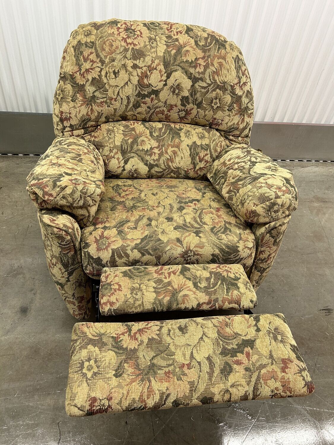 Rocker / Recliner with floral upholstery, great condition! #2213