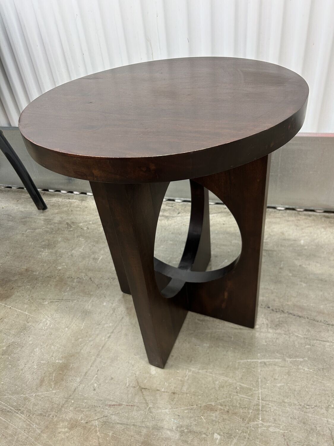 Small Round Modern Accent Table #2009