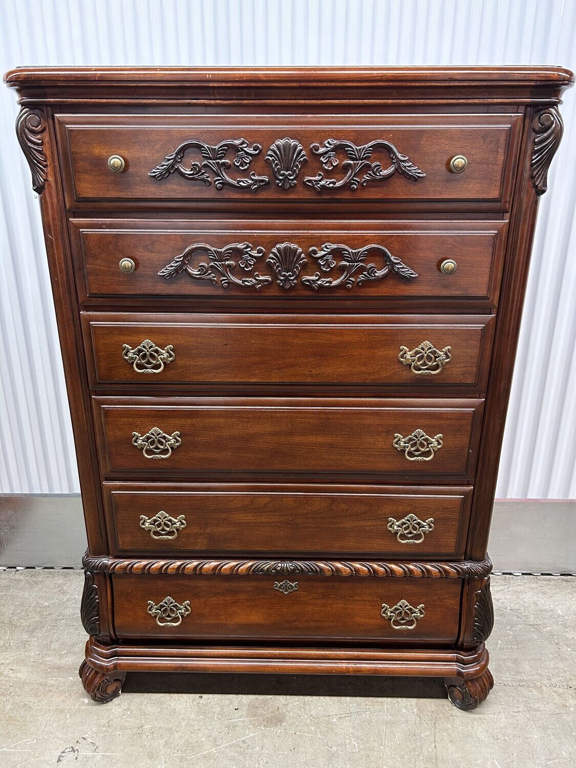 Tall Ornate 6-drawer Dresser #2114 ** 1 wk. to sell, full price