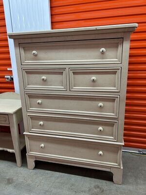 Broyhill "Painters Shed" tall 6-drawer Dresser, cedar drawer, distressed, matching pieces #2214