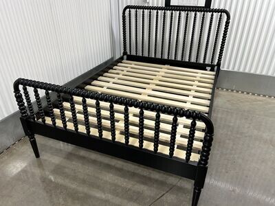 Like New! Full-size Jenny Lind Spindle Bed, Crate & Kids #2133