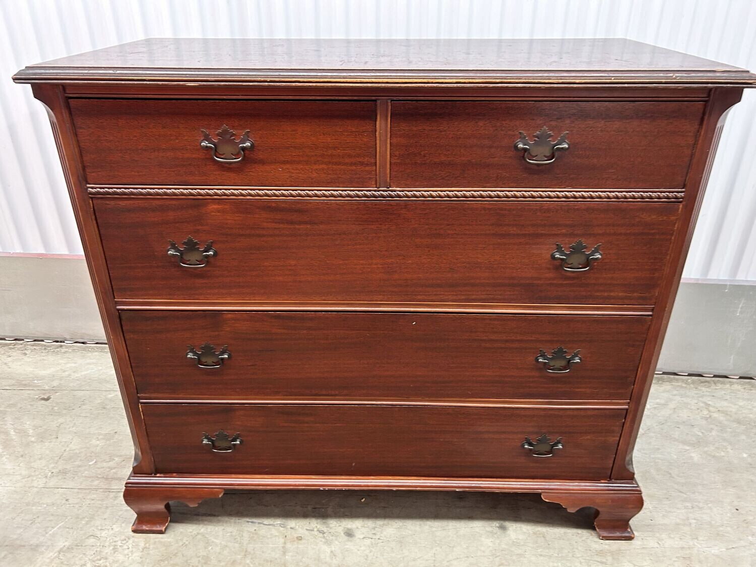 Vintage 5-drawer Dresser, mahogany finish #2214 ** 1 mo. to sell, full price