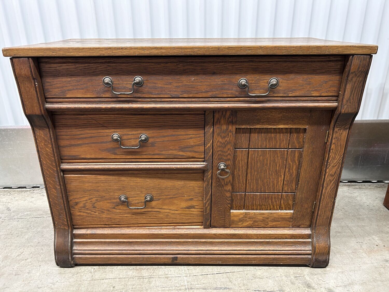 Antique Oak Washstand / storage cabinet #2118 ** 3 days to sell, full price