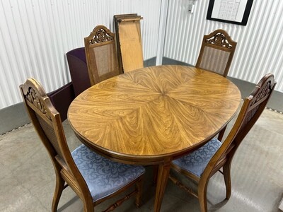 Vintage Dining Table, expands to 9 ft, 4 chairs w/ caned backs #2123