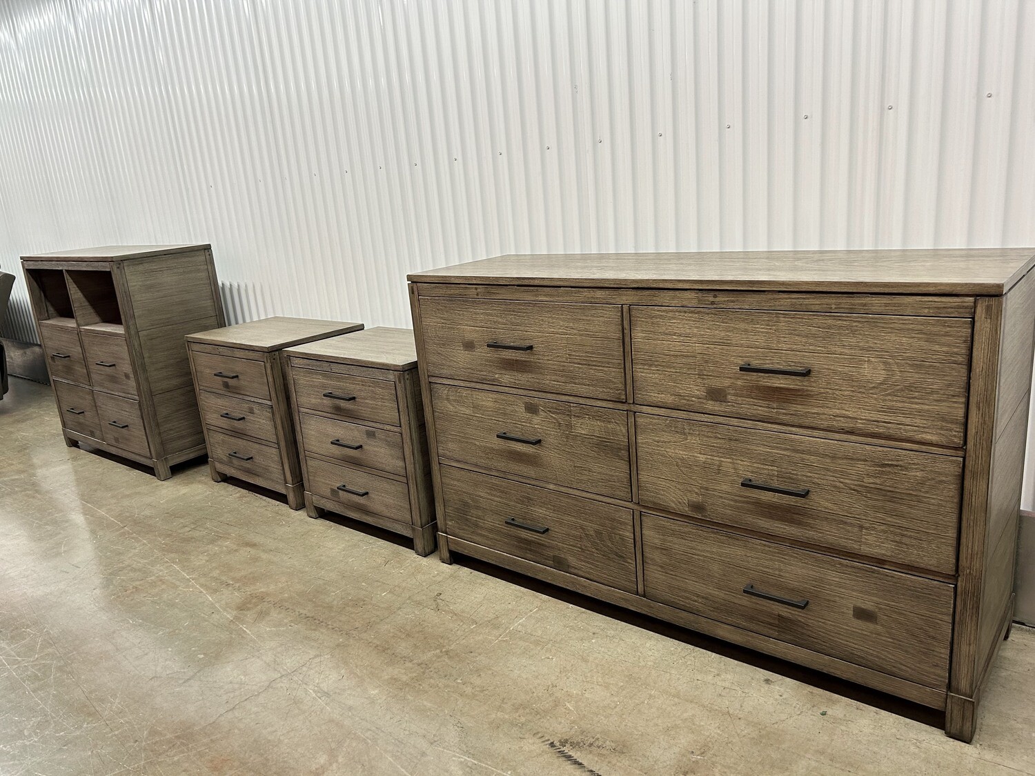 4-piece Dresser Set, weathered gray #2114 ** 3 days to sell, full price