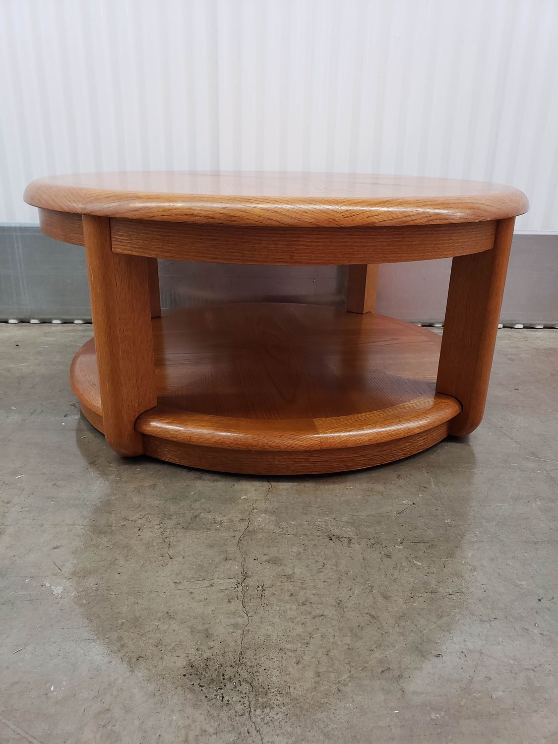 Round Oak Coffee Table, on wheels #2127