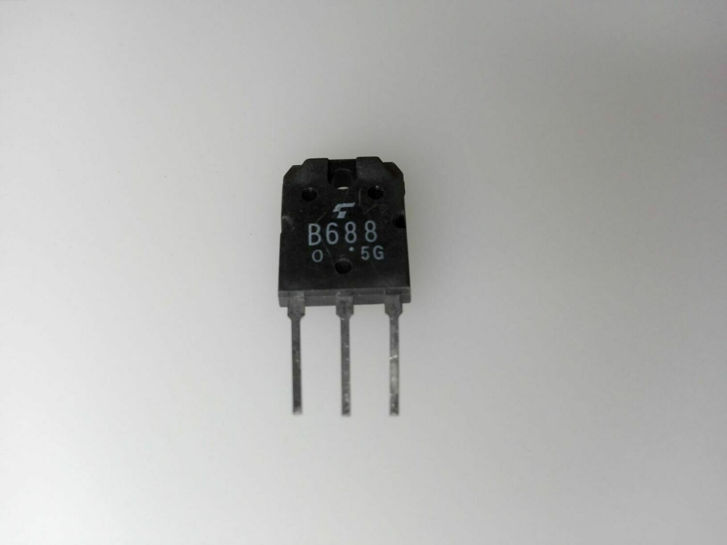 Transistor 2SB688