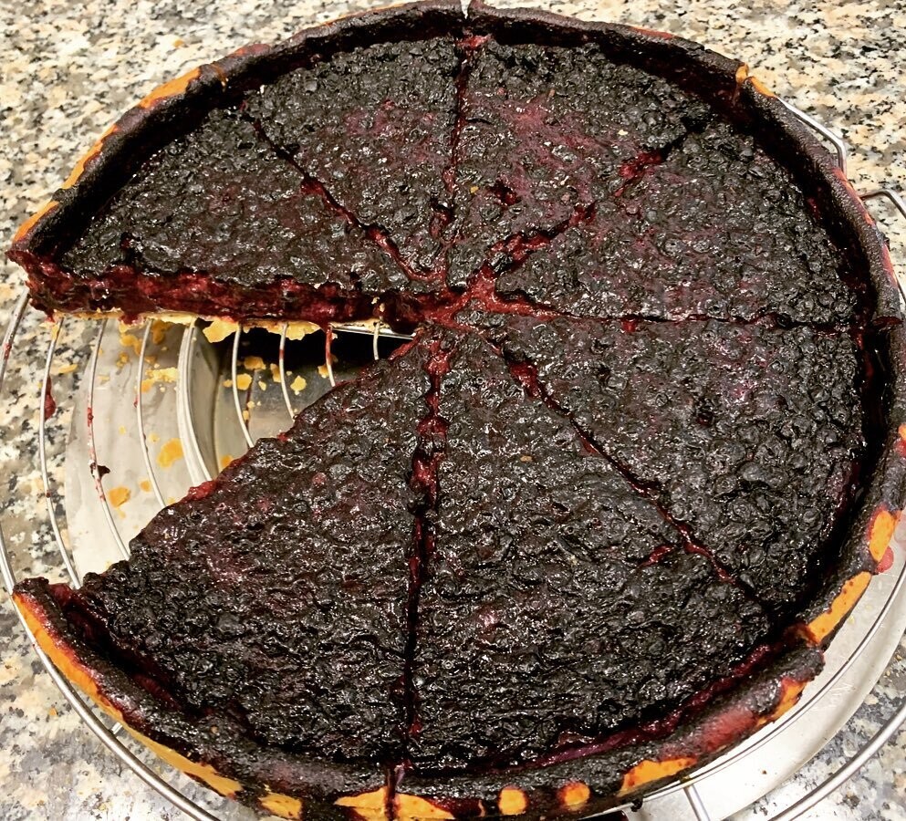 Tarte aux myrtilles sauvages faite maison (disponible à partir de 8h)