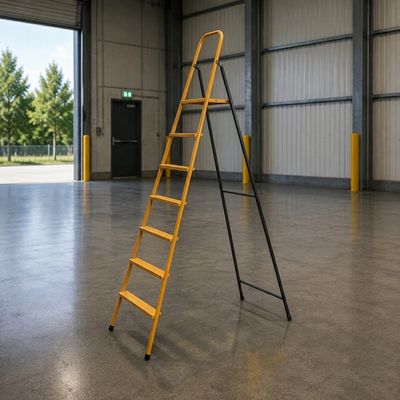 سلم حديد صناعي 6 درجات T36 | T36 6-Step Steel Ladder