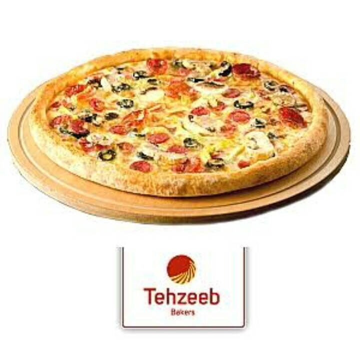 Grilled Chicken Pizza small From Tehzeeb