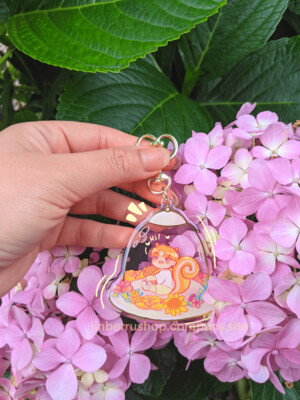 Hobi Squirrel in Flower Garden Charm